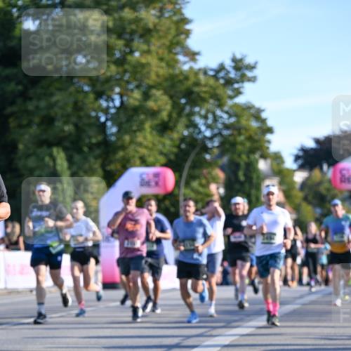 07.09.2025 - BARMER Alsterlauf Dr. Thomas Lammeyer http://msf.ph/oto/8709381 07.09.2025 09:33:30 Laufen  meine-sportfotos.de