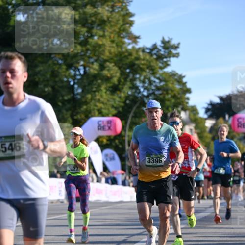 07.09.2025 - BARMER Alsterlauf Dr. Thomas Lammeyer http://msf.ph/oto/8709408 07.09.2025 09:33:34 Laufen 1546, 3827, 3396 meine-sportfotos.de