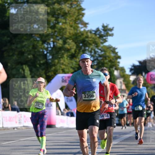 07.09.2025 - BARMER Alsterlauf Dr. Thomas Lammeyer http://msf.ph/oto/8709411 07.09.2025 09:33:34 Laufen 3827, 3396, 5654 meine-sportfotos.de