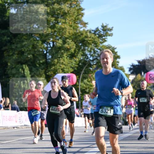 07.09.2025 - BARMER Alsterlauf Dr. Thomas Lammeyer http://msf.ph/oto/8709427 07.09.2025 09:33:37 Laufen 4965, 6027, 2800, 5321, 4262 meine-sportfotos.de