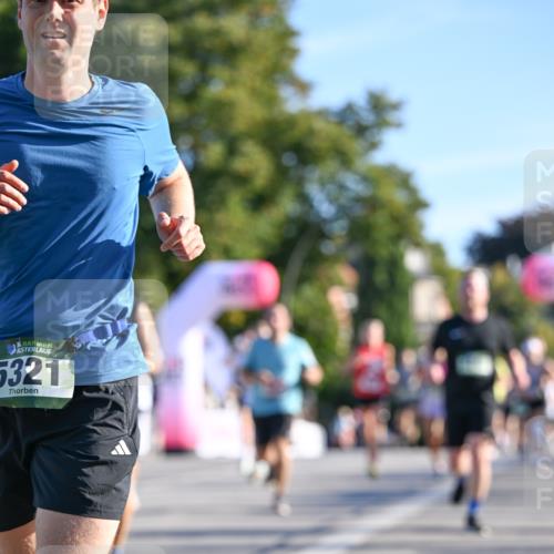 07.09.2025 - BARMER Alsterlauf Dr. Thomas Lammeyer http://msf.ph/oto/8709434 07.09.2025 09:33:38 Laufen 6, 5321 meine-sportfotos.de