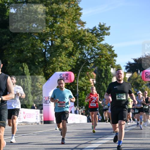 07.09.2025 - BARMER Alsterlauf Dr. Thomas Lammeyer http://msf.ph/oto/8709438 07.09.2025 09:33:39 Laufen 2801, 4031, 4262, 697 meine-sportfotos.de