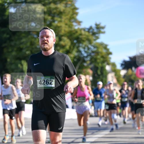 07.09.2025 - BARMER Alsterlauf Dr. Thomas Lammeyer http://msf.ph/oto/8709454 07.09.2025 09:33:41 Laufen 36, 4262 meine-sportfotos.de