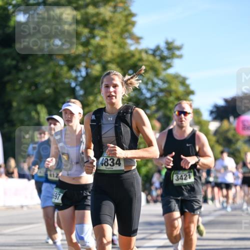 07.09.2025 - BARMER Alsterlauf Dr. Thomas Lammeyer http://msf.ph/oto/8709476 07.09.2025 09:33:45 Laufen 697, 4834, 3421 meine-sportfotos.de