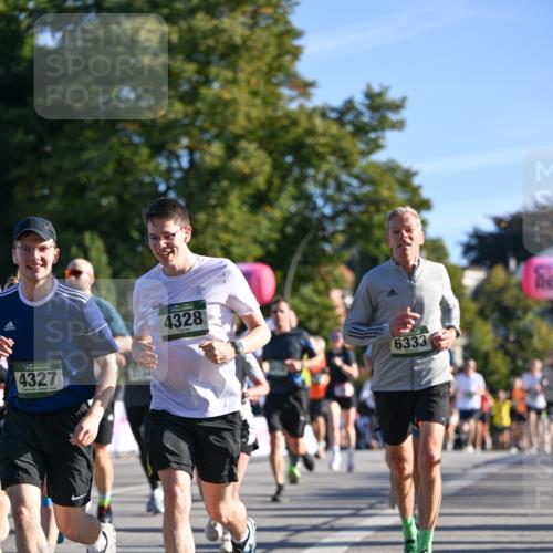 07.09.2025 - BARMER Alsterlauf Dr. Thomas Lammeyer http://msf.ph/oto/8709510 07.09.2025 09:33:52 Laufen 4327, 2734, 4328, 6333, 54 meine-sportfotos.de