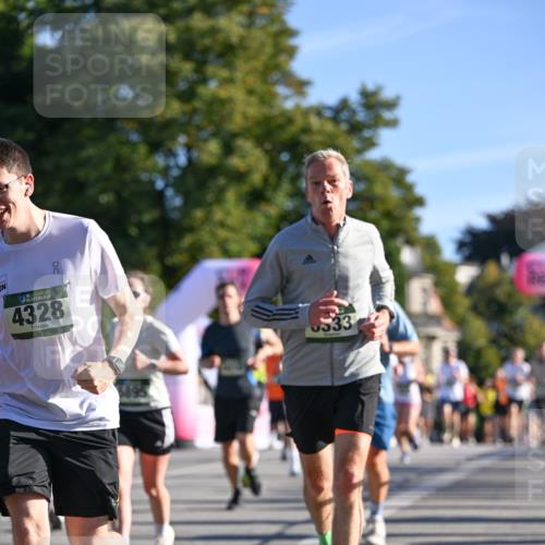 07.09.2025 - BARMER Alsterlauf Dr. Thomas Lammeyer http://msf.ph/oto/8709514 07.09.2025 09:33:53 Laufen 36, 4328 meine-sportfotos.de