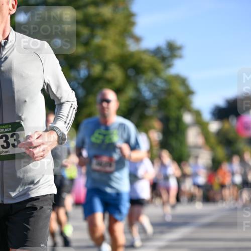 07.09.2025 - BARMER Alsterlauf Dr. Thomas Lammeyer http://msf.ph/oto/8709523 07.09.2025 09:33:54 Laufen 332, 444 meine-sportfotos.de