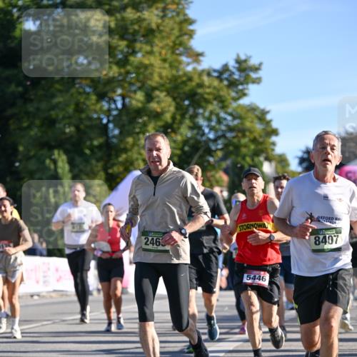 07.09.2025 - BARMER Alsterlauf Dr. Thomas Lammeyer http://msf.ph/oto/8709572 07.09.2025 09:34:03 Laufen 2463, 8407, 5446 meine-sportfotos.de