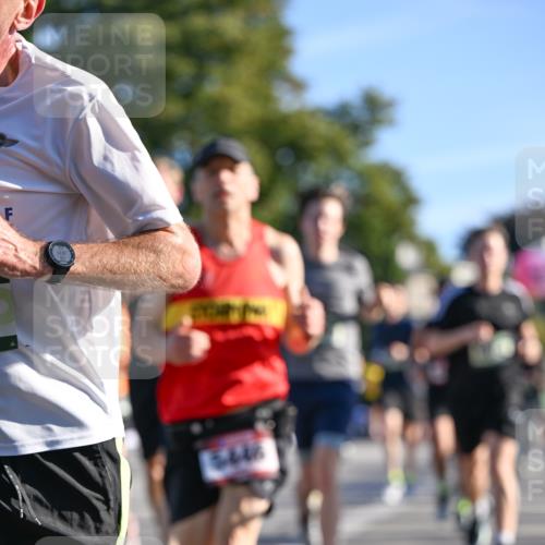07.09.2025 - BARMER Alsterlauf Dr. Thomas Lammeyer http://msf.ph/oto/8709582 07.09.2025 09:34:05 Laufen 6446 meine-sportfotos.de