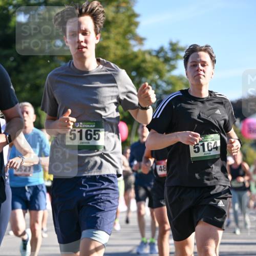 07.09.2025 - BARMER Alsterlauf Dr. Thomas Lammeyer http://msf.ph/oto/8709590 07.09.2025 09:34:06 Laufen 5165, 48, 36, 5164 meine-sportfotos.de