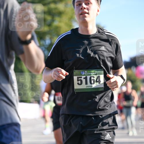 07.09.2025 - BARMER Alsterlauf Dr. Thomas Lammeyer http://msf.ph/oto/8709596 07.09.2025 09:34:07 Laufen 36, 5164 meine-sportfotos.de