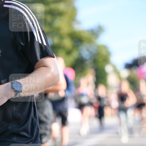 07.09.2025 - BARMER Alsterlauf Dr. Thomas Lammeyer http://msf.ph/oto/8709598 07.09.2025 09:34:07 Laufen  meine-sportfotos.de