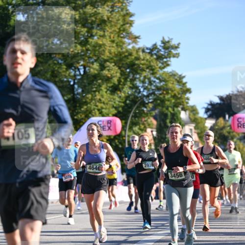 07.09.2025 - BARMER Alsterlauf Dr. Thomas Lammeyer http://msf.ph/oto/8709606 07.09.2025 09:34:09 Laufen 105, 4646, 2924, 3078, 3456, 346, 301 meine-sportfotos.de