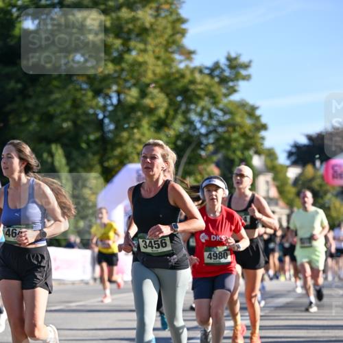 07.09.2025 - BARMER Alsterlauf Dr. Thomas Lammeyer http://msf.ph/oto/8709613 07.09.2025 09:34:10 Laufen 464, 3456, 4980 meine-sportfotos.de