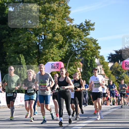 07.09.2025 - BARMER Alsterlauf Dr. Thomas Lammeyer http://msf.ph/oto/8709654 07.09.2025 09:34:18 Laufen 5160, 5849, 2616, 4014, 2751 meine-sportfotos.de