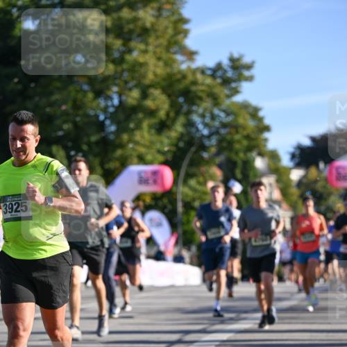07.09.2025 - BARMER Alsterlauf Dr. Thomas Lammeyer http://msf.ph/oto/8709686 07.09.2025 09:34:23 Laufen 3925 meine-sportfotos.de