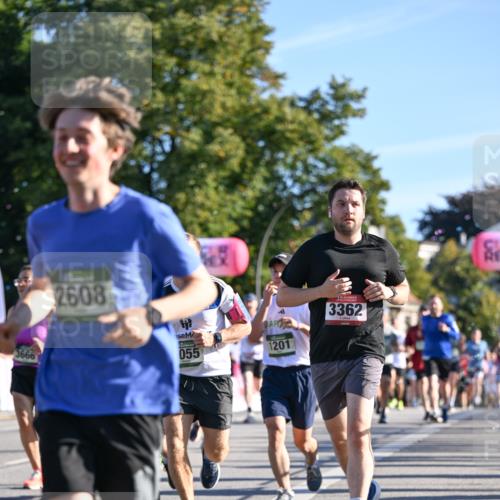 07.09.2025 - BARMER Alsterlauf Dr. Thomas Lammeyer http://msf.ph/oto/8709730 07.09.2025 09:34:30 Laufen 3666, 2608, 055, 1, 1201, 3362 meine-sportfotos.de