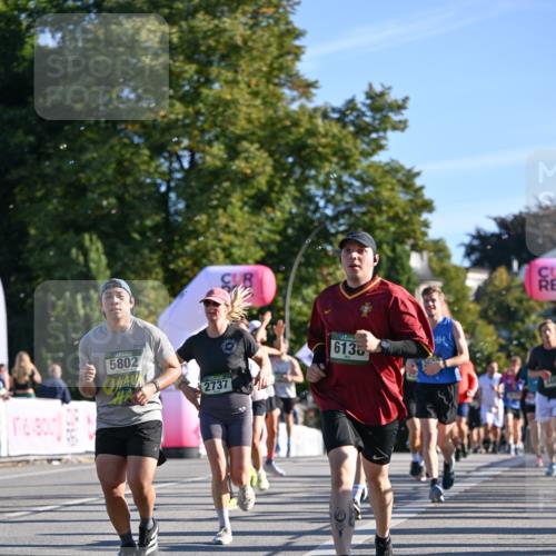 07.09.2025 - BARMER Alsterlauf Dr. Thomas Lammeyer http://msf.ph/oto/8709765 07.09.2025 09:34:36 Laufen 5802, 6135, 2737, 64 meine-sportfotos.de