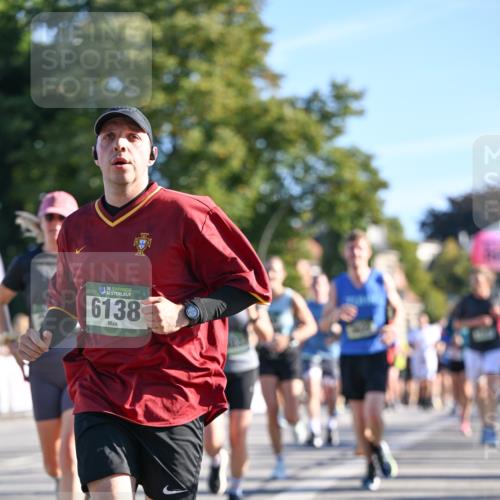 07.09.2025 - BARMER Alsterlauf Dr. Thomas Lammeyer http://msf.ph/oto/8709769 07.09.2025 09:34:38 Laufen 36, 6138 meine-sportfotos.de