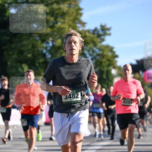 07.09.2025 - BARMER Alsterlauf Dr. Thomas Lammeyer http://msf.ph/oto/8709794 07.09.2025 09:34:43 Laufen 3482, 8251 meine-sportfotos.de