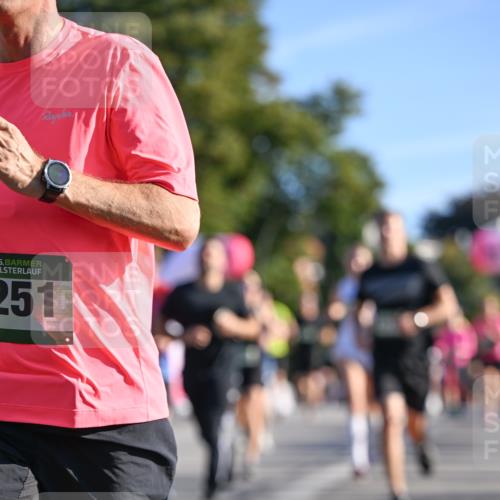 07.09.2025 - BARMER Alsterlauf Dr. Thomas Lammeyer http://msf.ph/oto/8709810 07.09.2025 09:34:45 Laufen 6, 251 meine-sportfotos.de