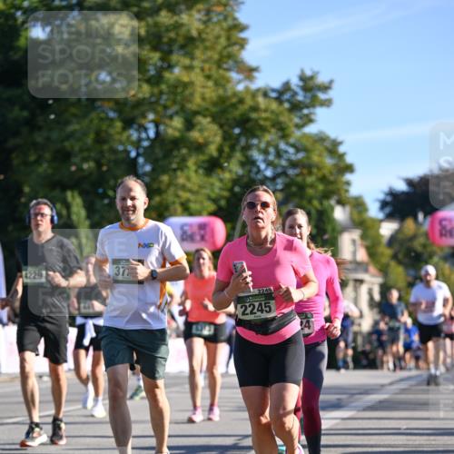 07.09.2025 - BARMER Alsterlauf Dr. Thomas Lammeyer http://msf.ph/oto/8709840 07.09.2025 09:34:51 Laufen 37, 2245, 2245 meine-sportfotos.de