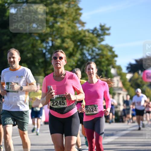 07.09.2025 - BARMER Alsterlauf Dr. Thomas Lammeyer http://msf.ph/oto/8709845 07.09.2025 09:34:51 Laufen 37, 224, 36, 12245, 5024 meine-sportfotos.de
