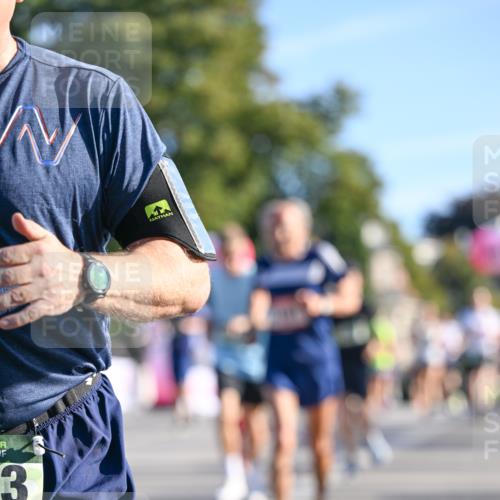 07.09.2025 - BARMER Alsterlauf Dr. Thomas Lammeyer http://msf.ph/oto/8709921 07.09.2025 09:35:08 Laufen 3 meine-sportfotos.de