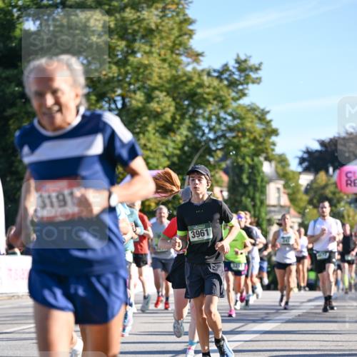 07.09.2025 - BARMER Alsterlauf Dr. Thomas Lammeyer http://msf.ph/oto/8709928 07.09.2025 09:35:09 Laufen 3191, 3961, 1872 meine-sportfotos.de