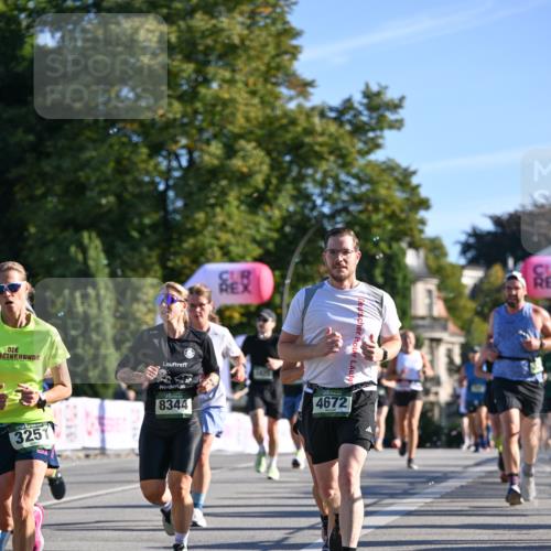 07.09.2025 - BARMER Alsterlauf Dr. Thomas Lammeyer http://msf.ph/oto/8709954 07.09.2025 09:35:13 Laufen 8344, 3251, 4672 meine-sportfotos.de