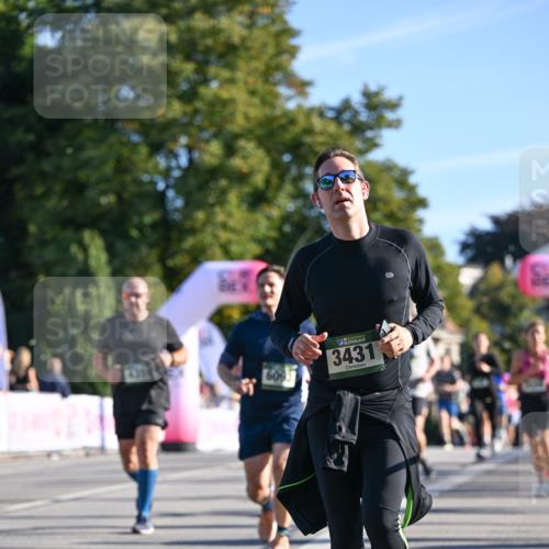 07.09.2025 - BARMER Alsterlauf Dr. Thomas Lammeyer http://msf.ph/oto/8710017 07.09.2025 09:35:23 Laufen 36, 3431 meine-sportfotos.de