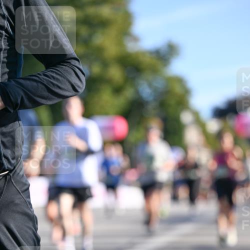 07.09.2025 - BARMER Alsterlauf Dr. Thomas Lammeyer http://msf.ph/oto/8710030 07.09.2025 09:35:25 Laufen  meine-sportfotos.de