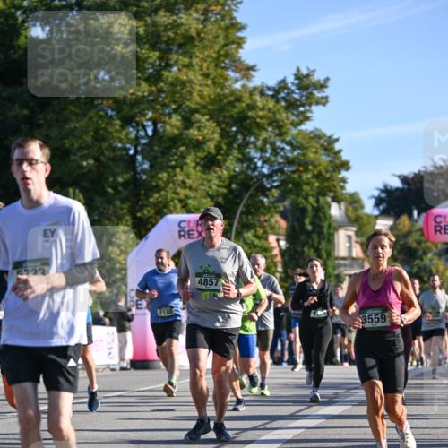 07.09.2025 - BARMER Alsterlauf Dr. Thomas Lammeyer http://msf.ph/oto/8710035 07.09.2025 09:35:26 Laufen 5722, 2188, 4857, 3559 meine-sportfotos.de