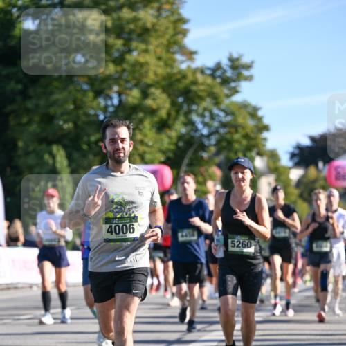 07.09.2025 - BARMER Alsterlauf Dr. Thomas Lammeyer http://msf.ph/oto/8710077 07.09.2025 09:35:33 Laufen 4006, 10, 4456, 5260 meine-sportfotos.de