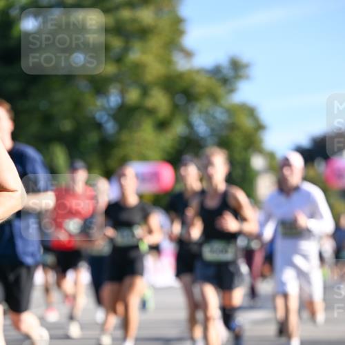 07.09.2025 - BARMER Alsterlauf Dr. Thomas Lammeyer http://msf.ph/oto/8710091 07.09.2025 09:35:35 Laufen 35 meine-sportfotos.de