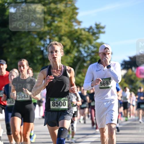 07.09.2025 - BARMER Alsterlauf Dr. Thomas Lammeyer http://msf.ph/oto/8710096 07.09.2025 09:35:36 Laufen 1082, 3543, 36, 8500, 5693 meine-sportfotos.de