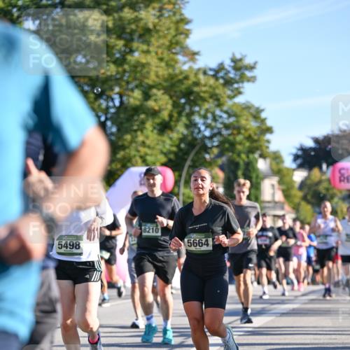 07.09.2025 - BARMER Alsterlauf Dr. Thomas Lammeyer http://msf.ph/oto/8710164 07.09.2025 09:35:47 Laufen 5498, 8210, 5664 meine-sportfotos.de