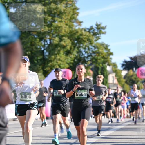 07.09.2025 - BARMER Alsterlauf Dr. Thomas Lammeyer http://msf.ph/oto/8710165 07.09.2025 09:35:47 Laufen 5498, 821, 5664 meine-sportfotos.de