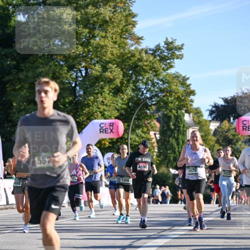 07.09.2025 - BARMER Alsterlauf Dr. Thomas Lammeyer http://msf.ph/oto/8710179 07.09.2025 09:35:50 Laufen 4888, 557, 926, 87, 4283, 5368, 4590, 3479, 3222, 54 meine-sportfotos.de