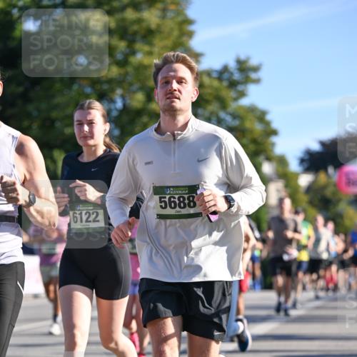 07.09.2025 - BARMER Alsterlauf Dr. Thomas Lammeyer http://msf.ph/oto/8710205 07.09.2025 09:35:54 Laufen 1000, 6122, 36, 5688 meine-sportfotos.de