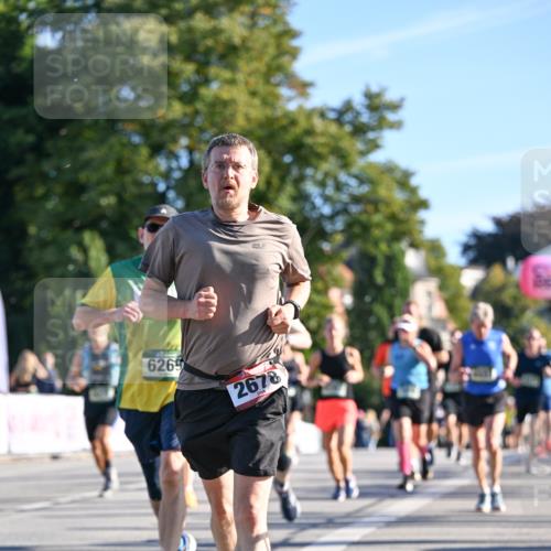 07.09.2025 - BARMER Alsterlauf Dr. Thomas Lammeyer http://msf.ph/oto/8710237 07.09.2025 09:35:59 Laufen 6269, 2678 meine-sportfotos.de