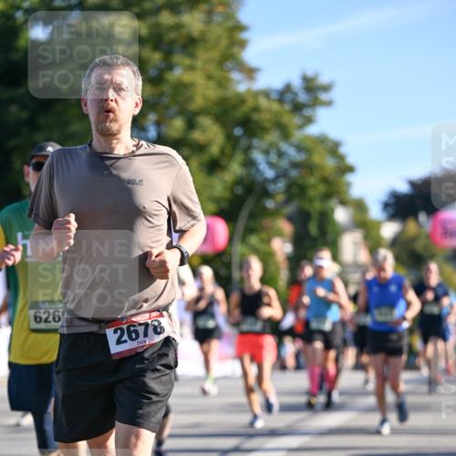 07.09.2025 - BARMER Alsterlauf Dr. Thomas Lammeyer http://msf.ph/oto/8710241 07.09.2025 09:35:59 Laufen 4, 626, 2678 meine-sportfotos.de
