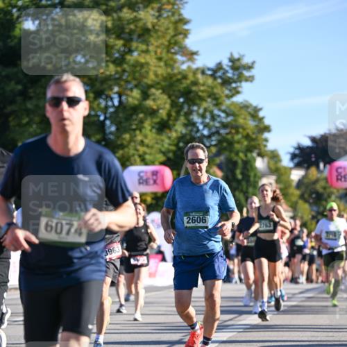 07.09.2025 - BARMER Alsterlauf Dr. Thomas Lammeyer http://msf.ph/oto/8710278 07.09.2025 09:36:06 Laufen 6074, 3963, 2606, 2763 meine-sportfotos.de