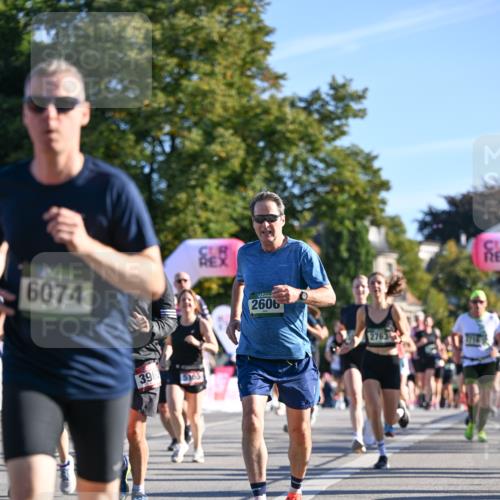 07.09.2025 - BARMER Alsterlauf Dr. Thomas Lammeyer http://msf.ph/oto/8710279 07.09.2025 09:36:06 Laufen 6074, 39, 5185, 2606, 2763 meine-sportfotos.de