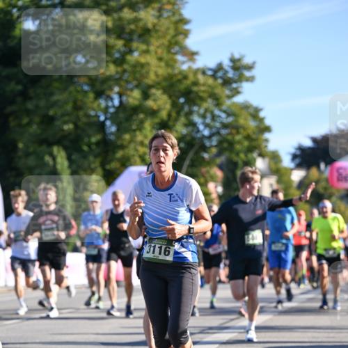 07.09.2025 - BARMER Alsterlauf Dr. Thomas Lammeyer http://msf.ph/oto/8710321 07.09.2025 09:36:12 Laufen 3116 meine-sportfotos.de