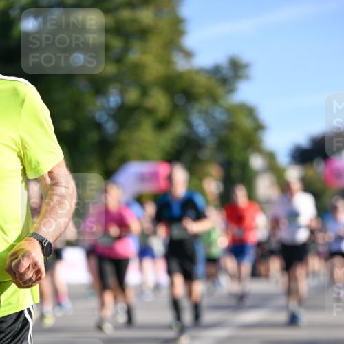 07.09.2025 - BARMER Alsterlauf Dr. Thomas Lammeyer http://msf.ph/oto/8710360 07.09.2025 09:36:18 Laufen  meine-sportfotos.de