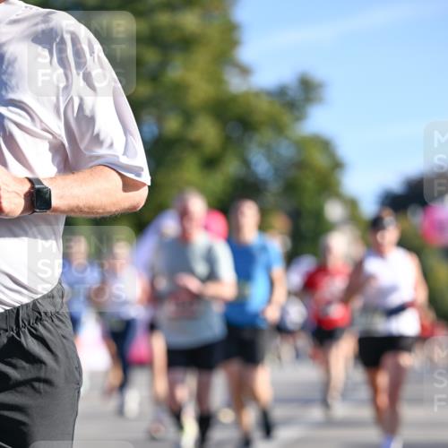 07.09.2025 - BARMER Alsterlauf Dr. Thomas Lammeyer http://msf.ph/oto/8710383 07.09.2025 09:36:23 Laufen  meine-sportfotos.de