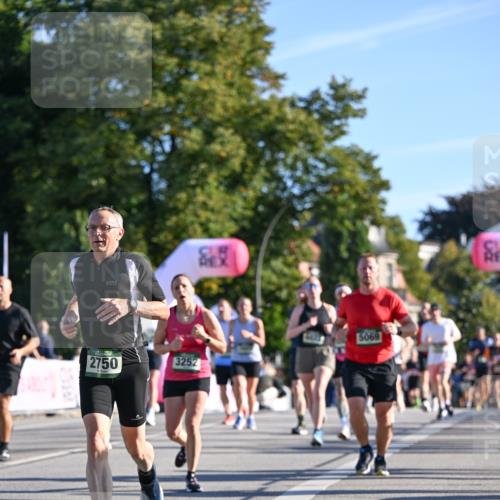 07.09.2025 - BARMER Alsterlauf Dr. Thomas Lammeyer http://msf.ph/oto/8710413 07.09.2025 09:36:27 Laufen 2750, 3252, 5069 meine-sportfotos.de