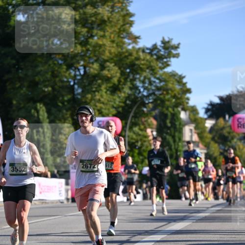 07.09.2025 - BARMER Alsterlauf Dr. Thomas Lammeyer http://msf.ph/oto/8710453 07.09.2025 09:36:34 Laufen 3552, 75109, 2672, 912 meine-sportfotos.de