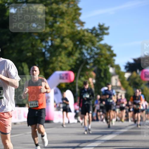 07.09.2025 - BARMER Alsterlauf Dr. Thomas Lammeyer http://msf.ph/oto/8710462 07.09.2025 09:36:35 Laufen 5812 meine-sportfotos.de